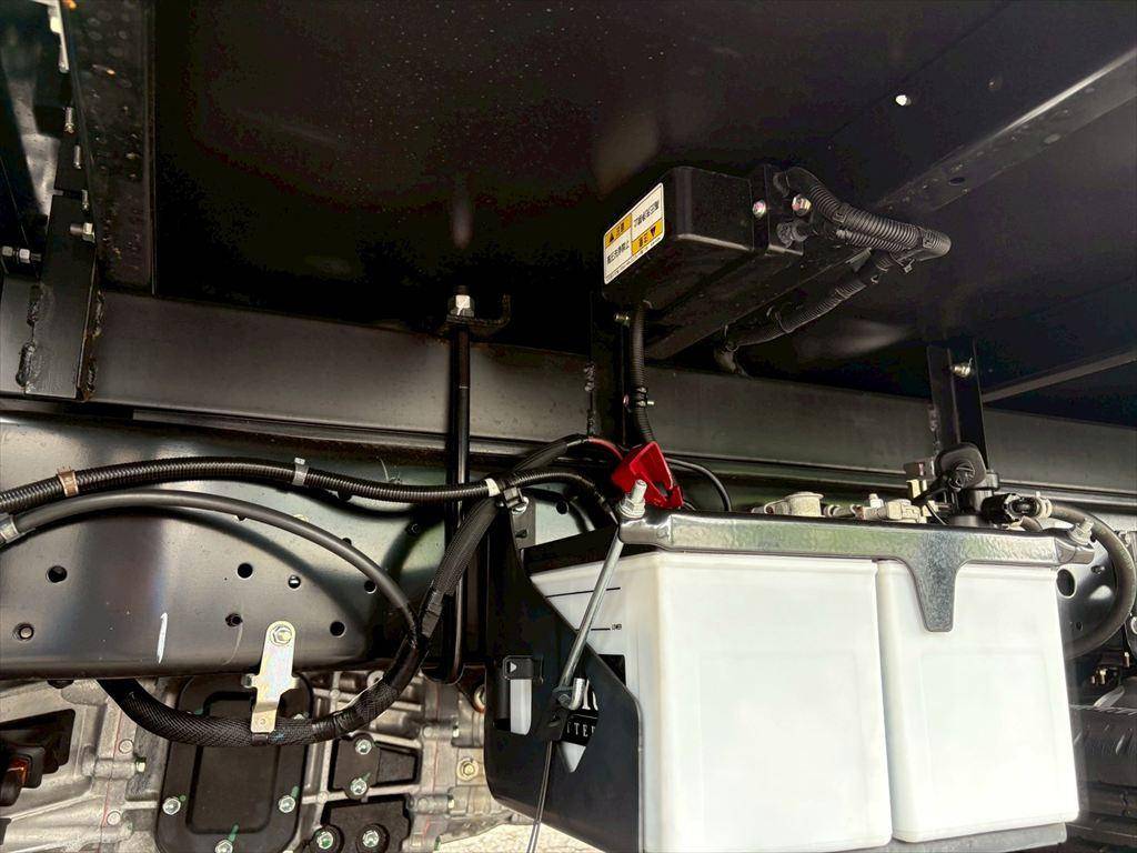 日野デュトロアルミバン小型（2t・3t）[写真15]