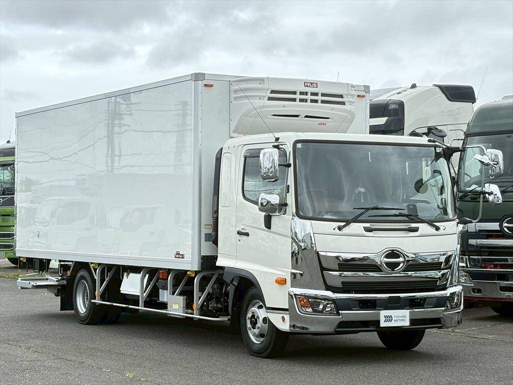 日野レンジャー冷凍車（冷蔵車）中型（4t）[写真02]