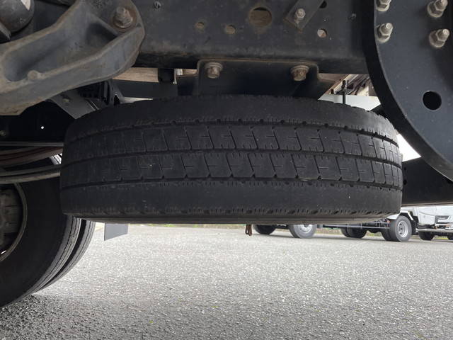 日野デュトロ平ボディ小型（2t・3t）[写真19]