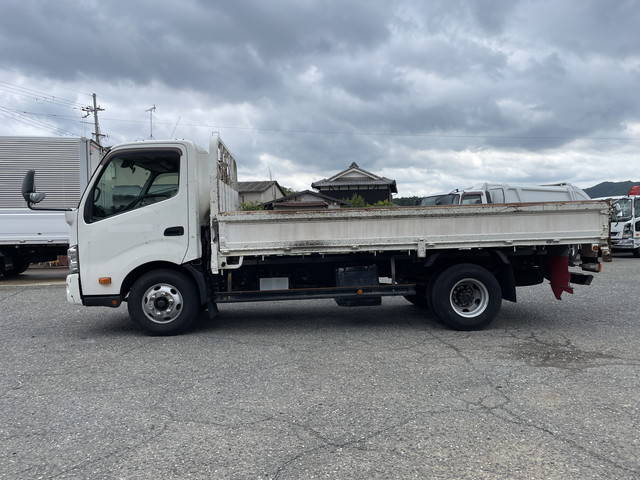 日野デュトロ平ボディ小型（2t・3t）[写真03]