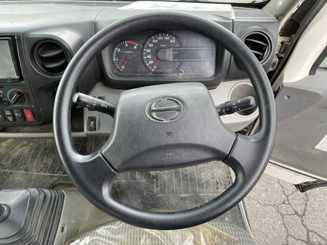 日野デュトロ平ボディ小型（2t・3t）[写真36]