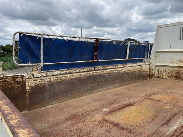 三菱ふそうキャンターダンプ小型（2t・3t）[写真16]