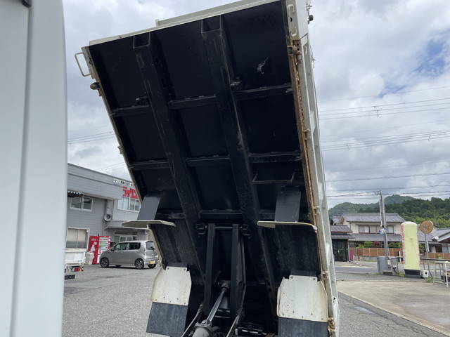 三菱ふそうキャンターダンプ小型（2t・3t）[写真18]