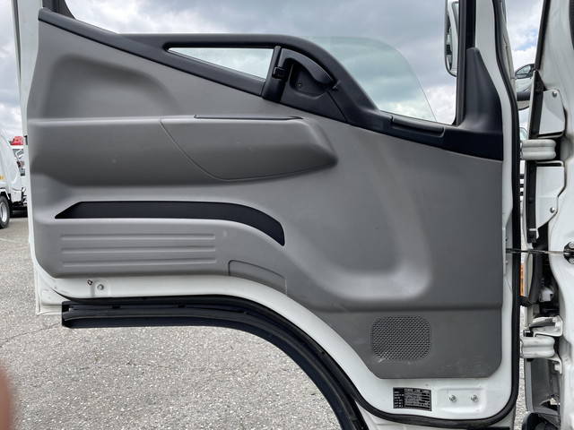 三菱ふそうキャンターダンプ小型（2t・3t）[写真30]