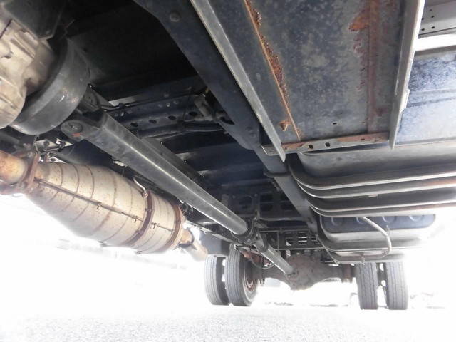 いすゞフォワードアルミウイング中型（4t）[写真11]