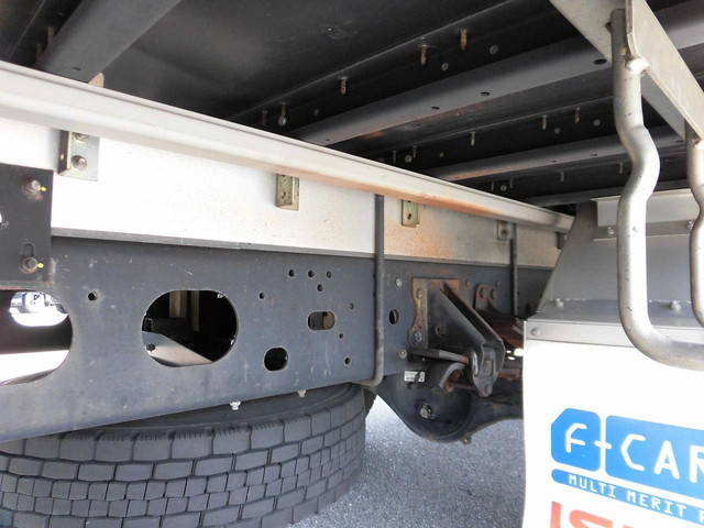 いすゞフォワードアルミウイング中型（4t）[写真13]