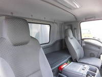 いすゞフォワードアルミウイング中型（4t）[写真15]