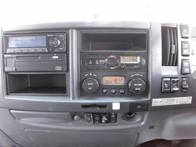 いすゞフォワードアルミウイング中型（4t）[写真17]