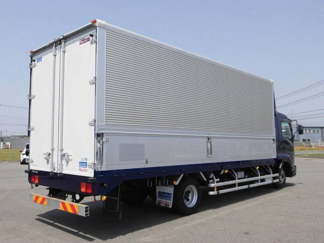 いすゞフォワードアルミウイング中型（4t）[写真03]