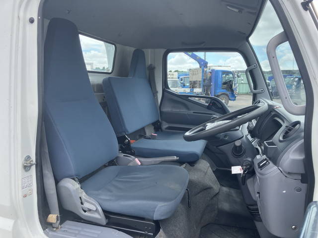 三菱ふそうキャンターセーフティローダー小型（2t・3t）[写真32]