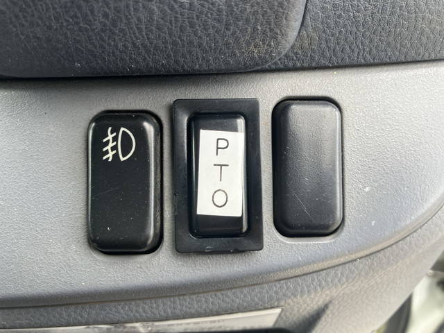 三菱ふそうキャンターセーフティローダー小型（2t・3t）[写真39]