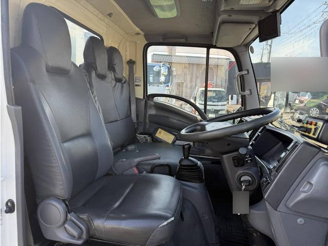 いすゞエルフパッカー車（塵芥車）小型（2t・3t）[写真31]