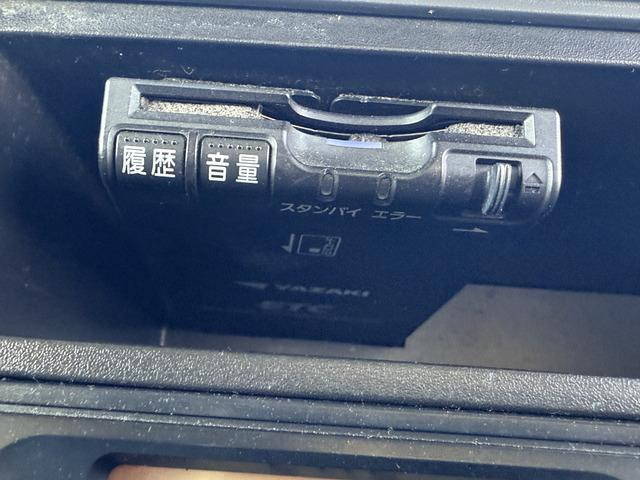 いすゞエルフパッカー車（塵芥車）小型（2t・3t）[写真35]