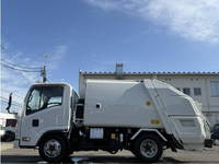 いすゞエルフパッカー車（塵芥車）小型（2t・3t）[写真05]