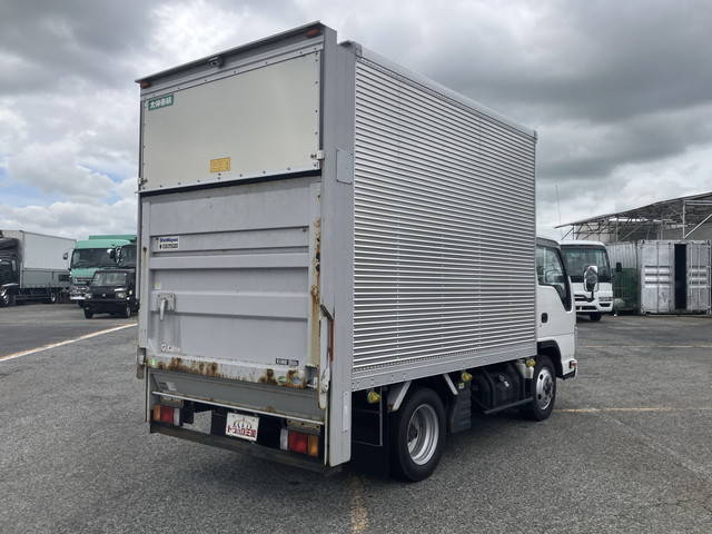 いすゞエルフアルミバン小型（2t・3t）[写真02]