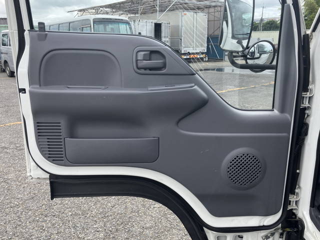 いすゞエルフアルミバン小型（2t・3t）[写真29]