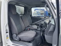 いすゞエルフアルミバン小型（2t・3t）[写真31]