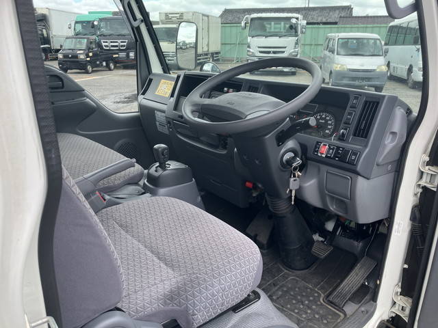 いすゞエルフアルミバン小型（2t・3t）[写真32]