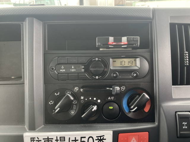 いすゞエルフアルミバン小型（2t・3t）[写真39]