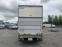 いすゞエルフアルミバン小型（2t・3t）[写真09]