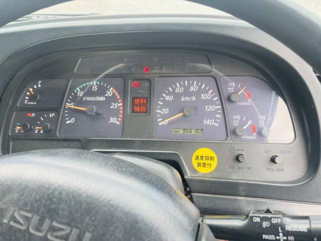 いすゞギガコンテナ専用車大型（10t）[写真33]