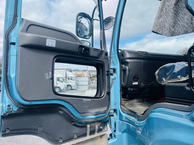 いすゞギガコンテナ専用車大型（10t）[写真34]