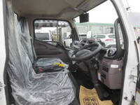 三菱ふそうキャンターコンテナ専用車小型（2t・3t）[写真18]