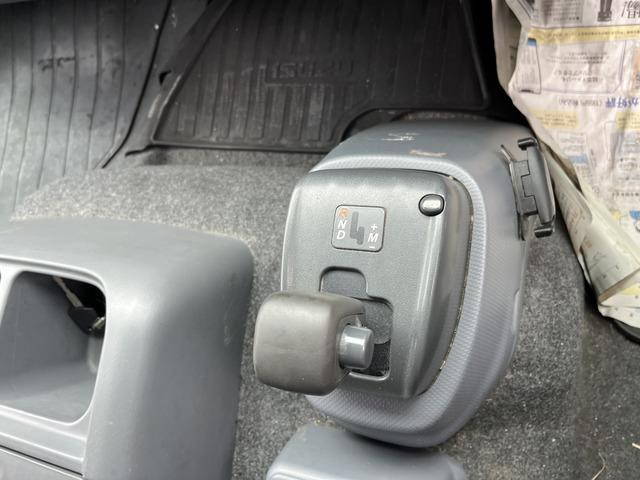 いすゞフォワードアルミウイング中型（4t）[写真21]