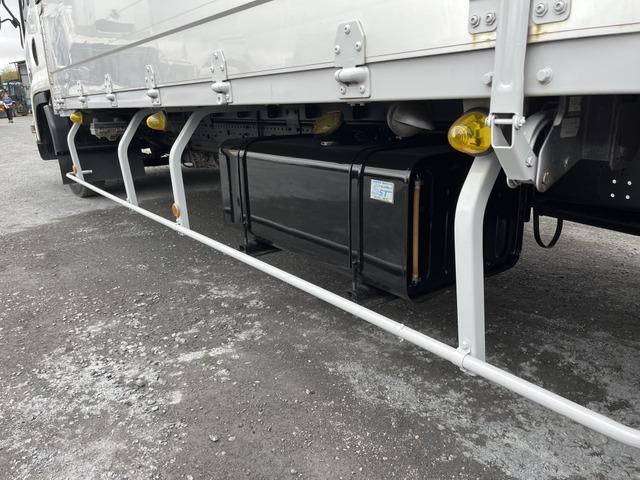 いすゞフォワードアルミウイング中型（4t）[写真32]