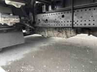 いすゞフォワードアルミウイング中型（4t）[写真34]