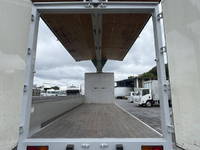 いすゞフォワードアルミウイング中型（4t）[写真08]