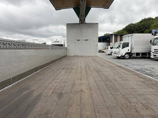 いすゞフォワードアルミウイング中型（4t）[写真08]