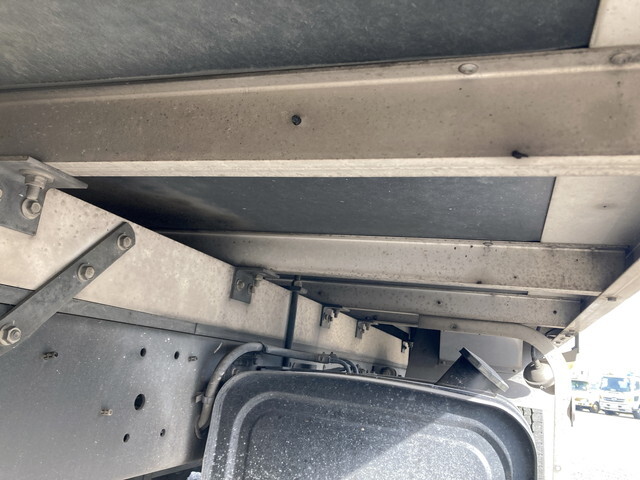 日野レンジャー冷凍車（冷蔵車）中型（4t）[写真25]