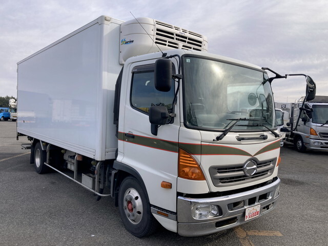 日野レンジャー冷凍車（冷蔵車）中型（4t）[写真03]