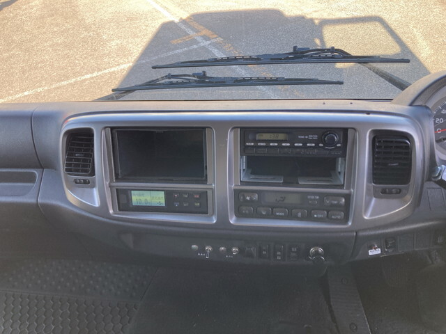 日野レンジャー冷凍車（冷蔵車）中型（4t）[写真36]