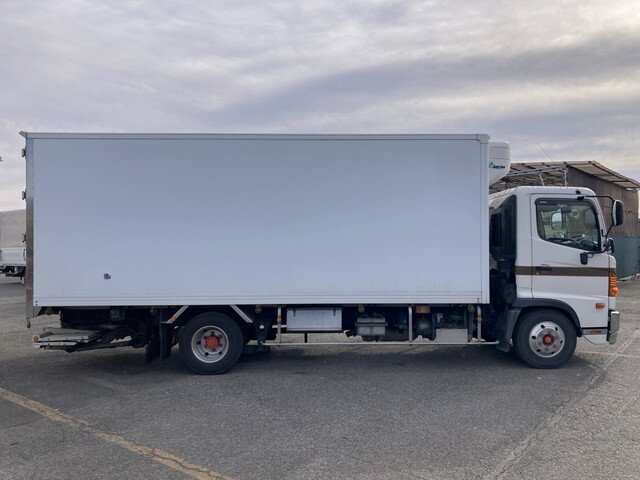 日野レンジャー冷凍車（冷蔵車）中型（4t）[写真07]