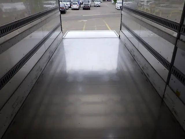 日野レンジャーアルミバン中型（4t）[写真13]