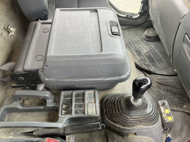 いすゞフォワードダンプ中型（4t）[写真35]