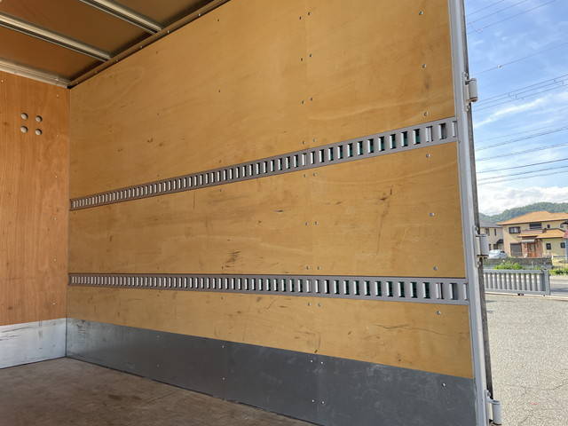 日野デュトロアルミバン小型（2t・3t）[写真14]