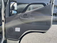 日野デュトロアルミバン小型（2t・3t）[写真27]