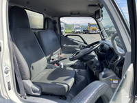 日野デュトロアルミバン小型（2t・3t）[写真30]