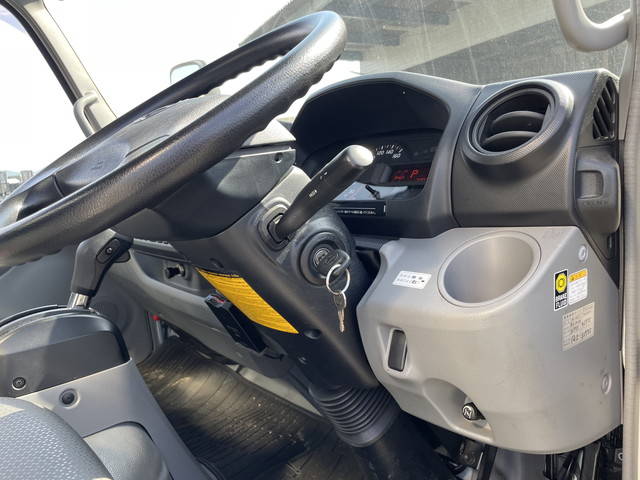 日野デュトロアルミバン小型（2t・3t）[写真30]