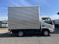 日野デュトロアルミバン小型（2t・3t）[写真08]