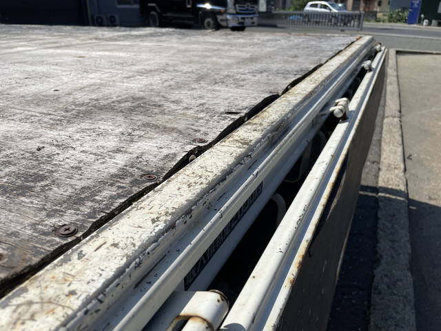 日野デュトロ平ボディ小型（2t・3t）[写真15]