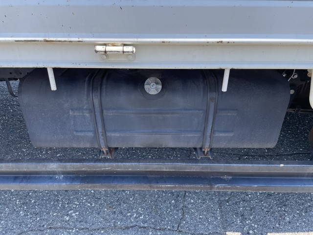 日野デュトロ平ボディ小型（2t・3t）[写真23]