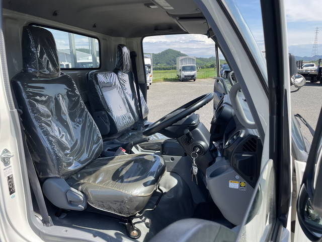 日野デュトロ平ボディ小型（2t・3t）[写真30]