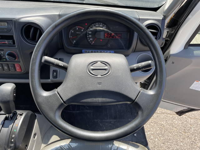 日野デュトロ平ボディ小型（2t・3t）[写真32]