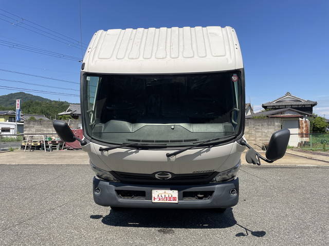 日野デュトロ平ボディ小型（2t・3t）[写真08]