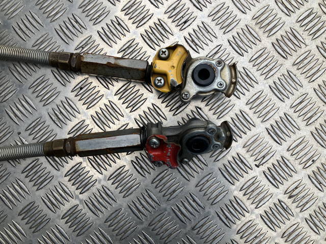 日野プロフィアトレーラーヘッド（トラクターヘッド）大型（10t）[写真15]