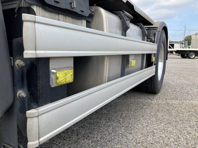 日野プロフィアトレーラーヘッド（トラクターヘッド）大型（10t）[写真19]